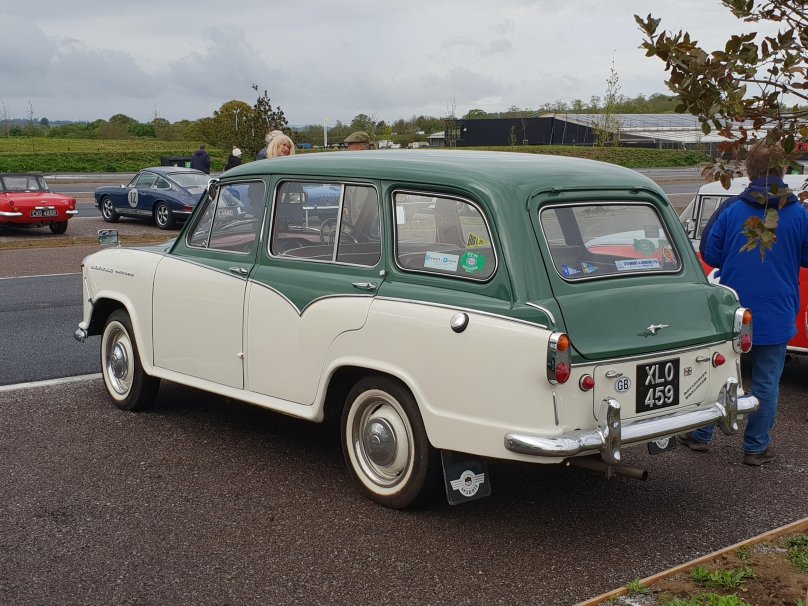Автомобиль Моррис Оксфорд