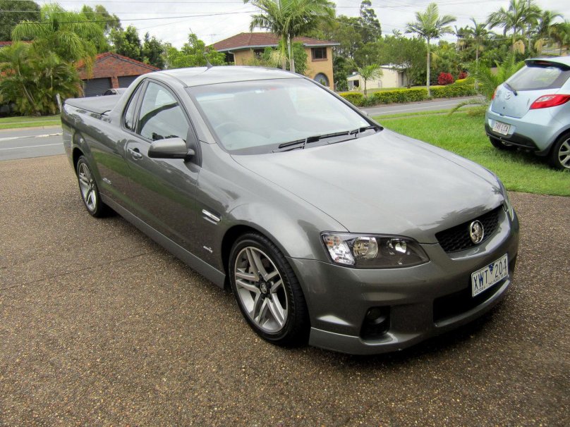 Holden Commodore v8 ute