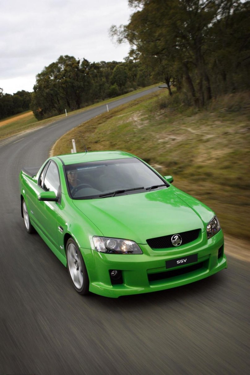 Холден Коммодор