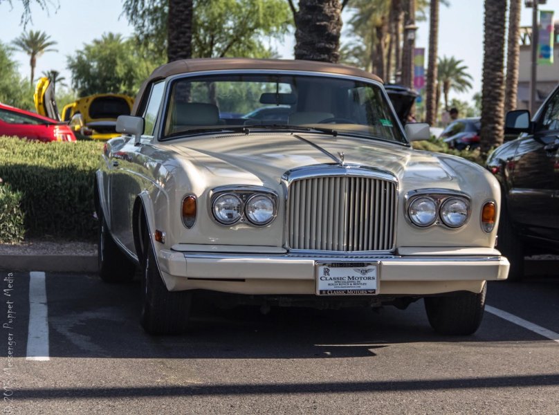 Бентли 1975