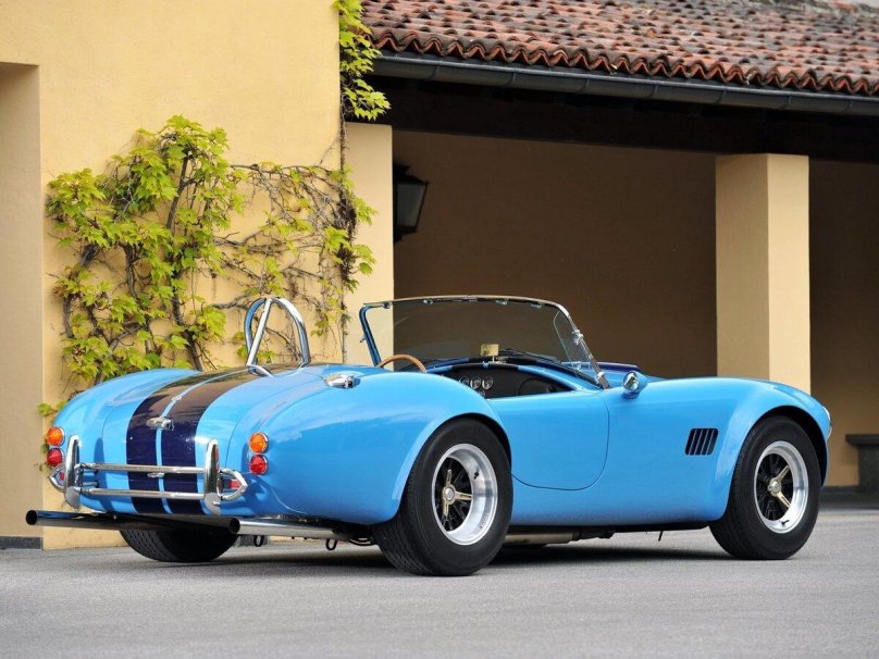 AC Cobra (автомобиль Shelby AC Cobra)