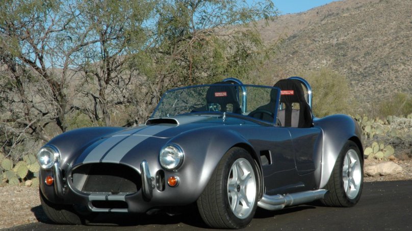 Машина AC Cobra