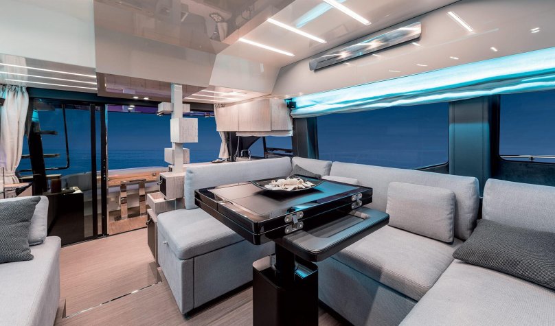 Яхта кранчи