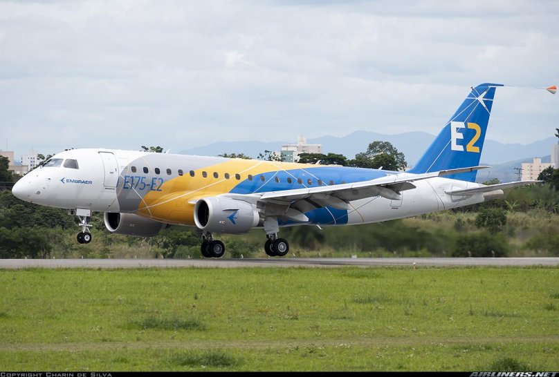 Embraer e175