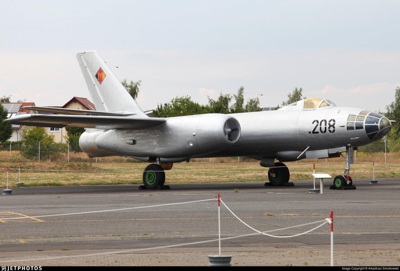 Ил 28