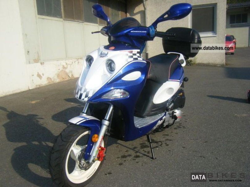 Скутер Hiker 125