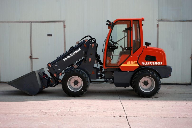 Погрузчик Polar Badger wl50