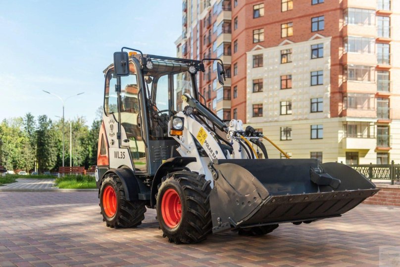 Погрузчик Polar Badger