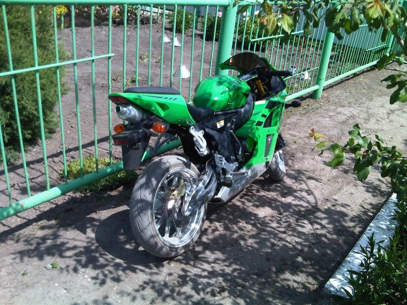 Омакс Феникс 125