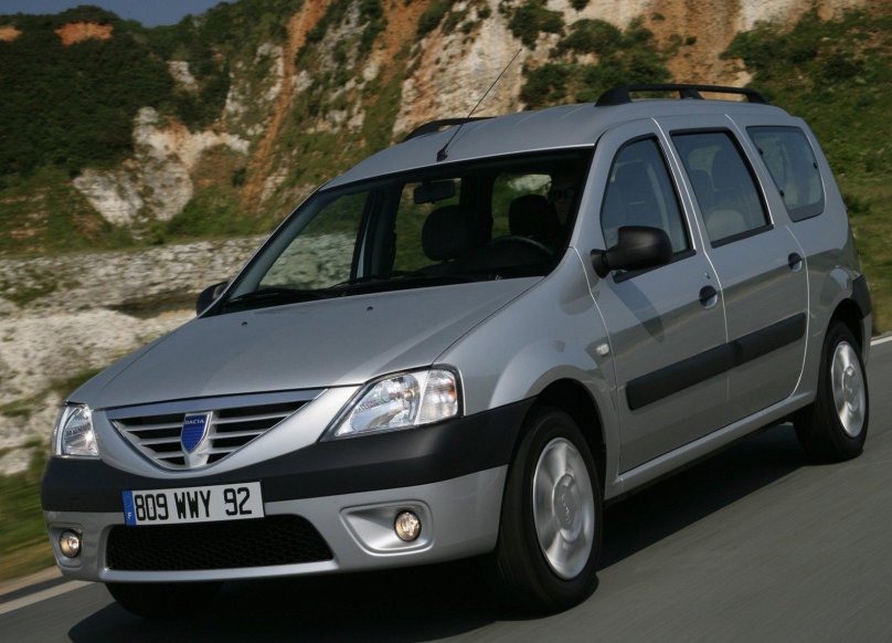 Dacia Логан MCV 2006