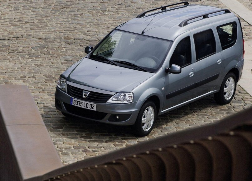 Dacia Logan MCV универсал