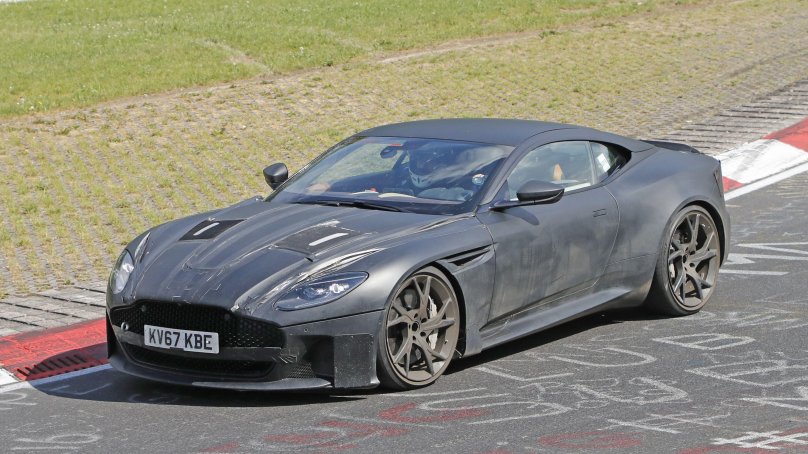 Aston Martin DBS Superleggera