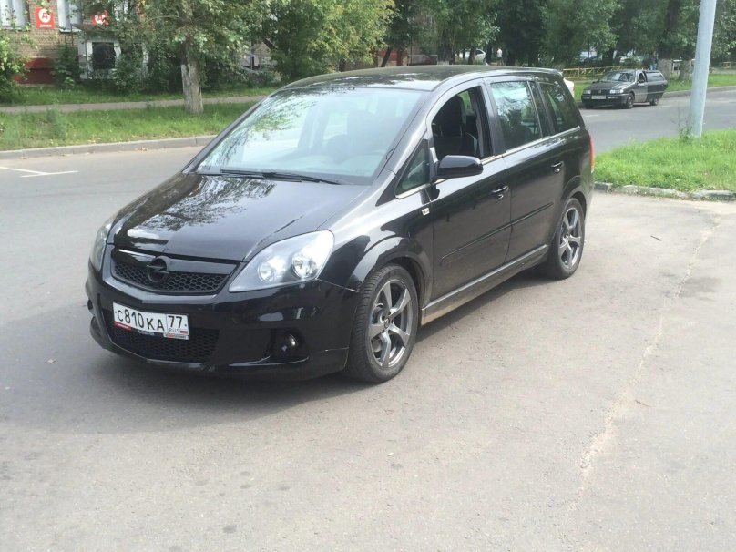 Opel Zafira b OPC