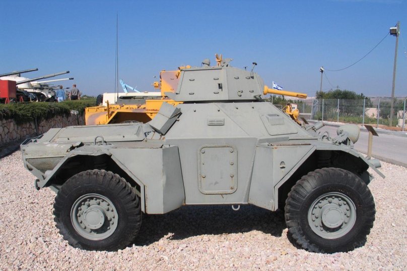 Феррет бронеавтомобиль