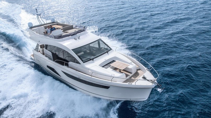 Sealine f530