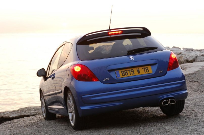 Пежо 207 GTI