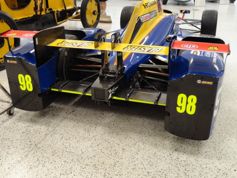 Dallara dw12 / Honda