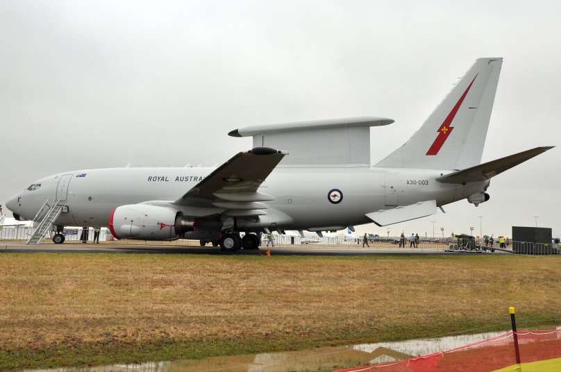 Боинг три семерки