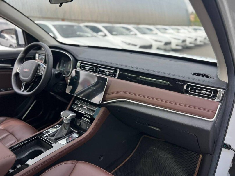 Машины за 2 миллиона рублей с салона