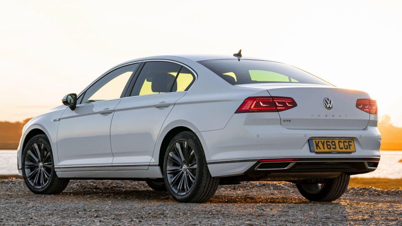 VW Passat GTE 2020