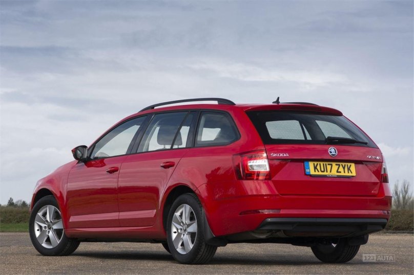 Шкода Октавия Эстейт