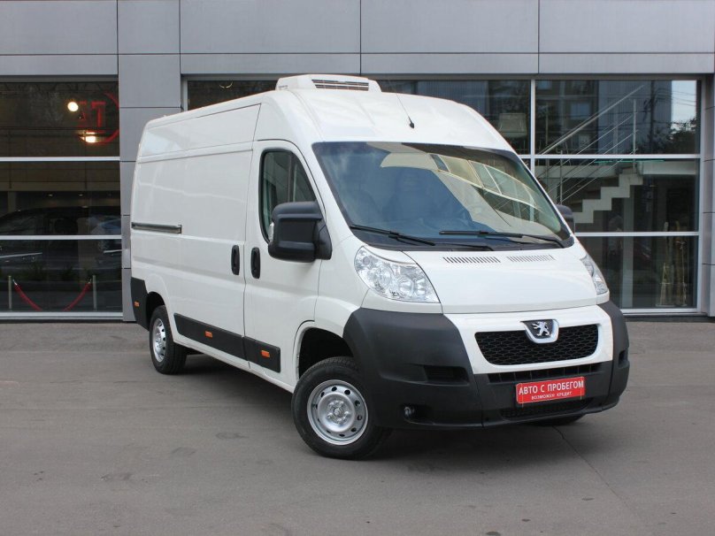 Peugeot Boxer с 2014 г.в. белый фон