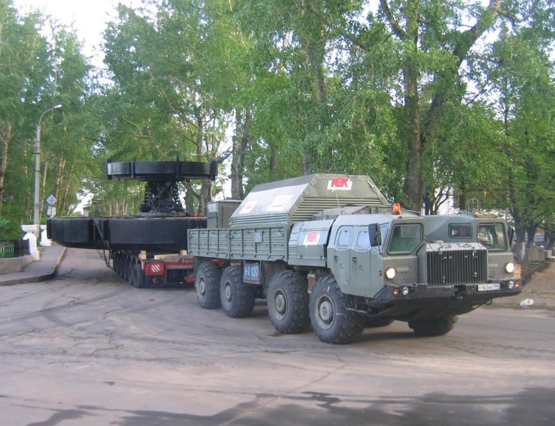 МАЗ 543 бортовой