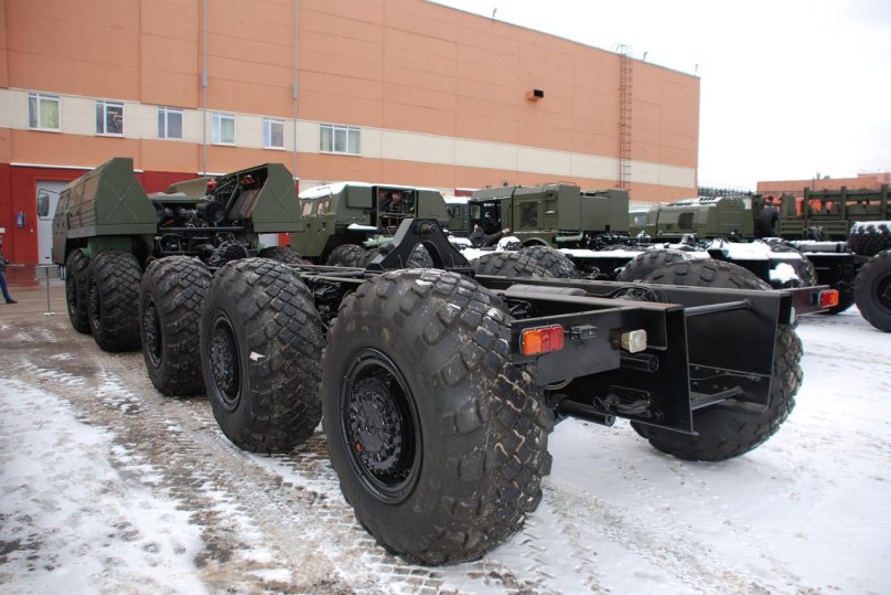 Колесное шасси МАЗ 543