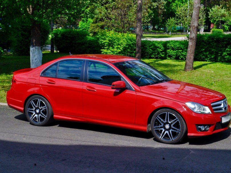 Мерседес w204 красный