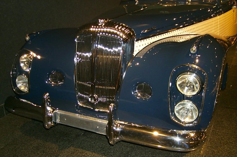 1952 Daimler "Blue Clover"
