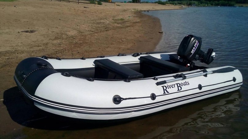 Лодка ПВХ Riverboats RB 370