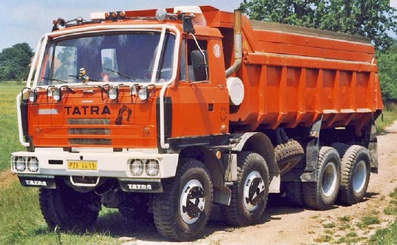 Татра t815