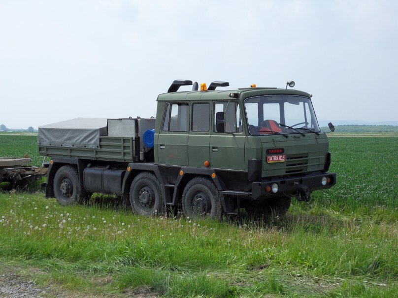 Татра t815