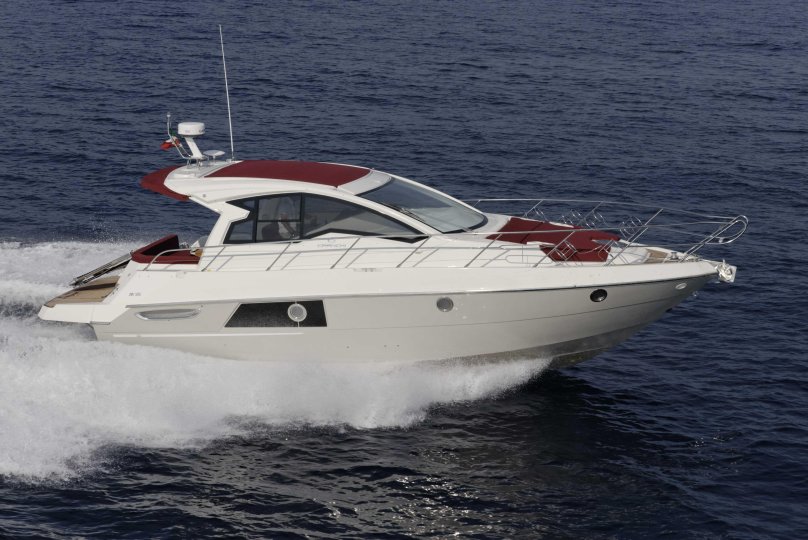 Cranchi Pelican 32 салон