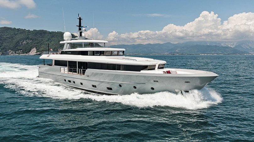 Моторные яхты Адмирал 50