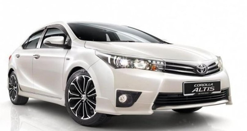 Тойота Королла АЛТИС 2017г