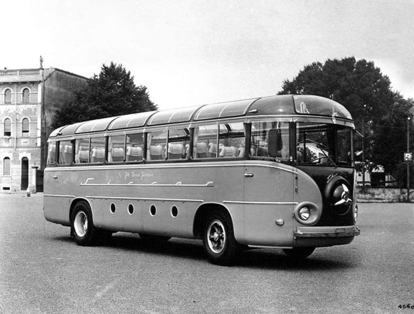 Alfa Romeo автобус