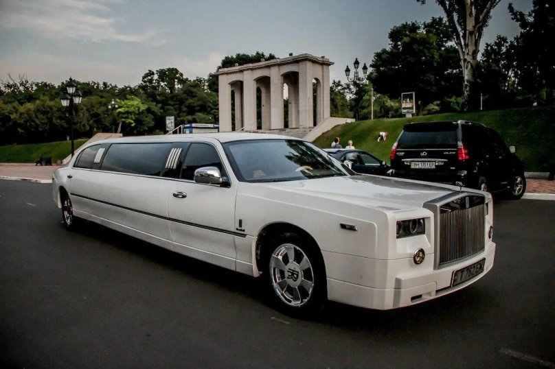 Роллс Ройс лимузин