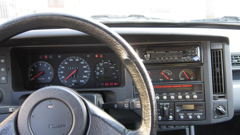 Volvo 480 салон