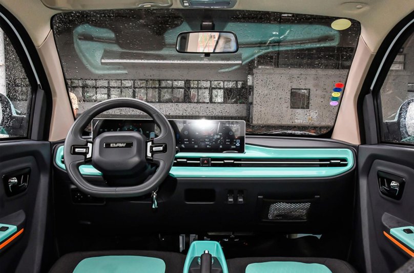 BAIC EC 200 2018 кабина