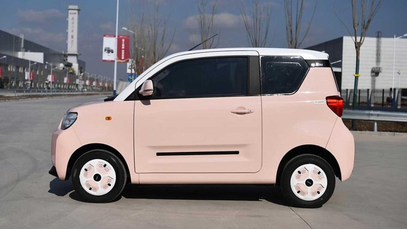 Китайский электромобиль BAW