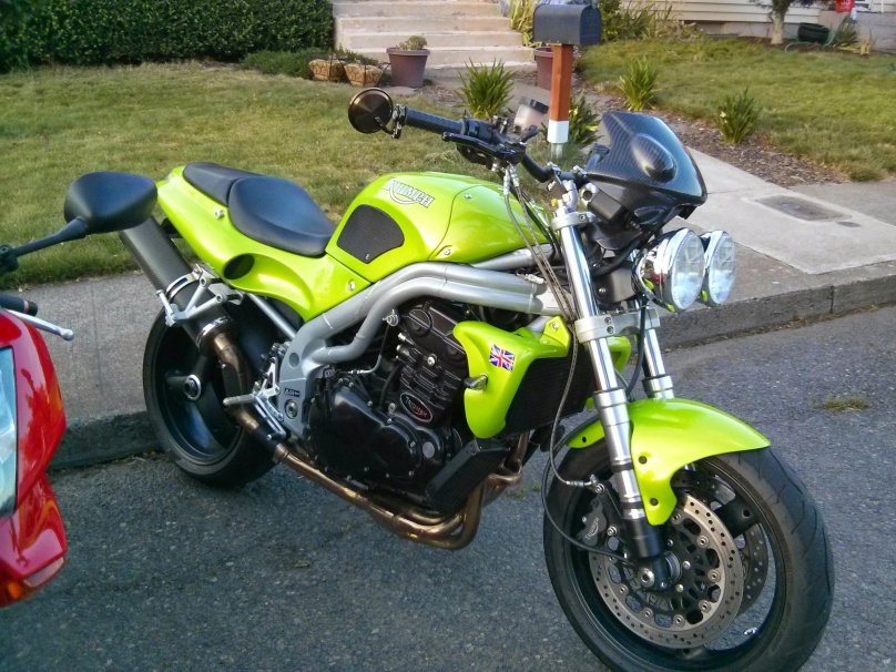 Триумф Speed Triple 950i