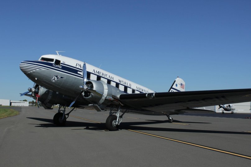 Дуглас DC-3