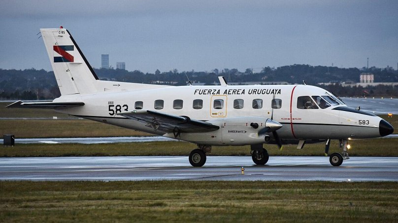 Embraer EMB 110 Bandeirante салон