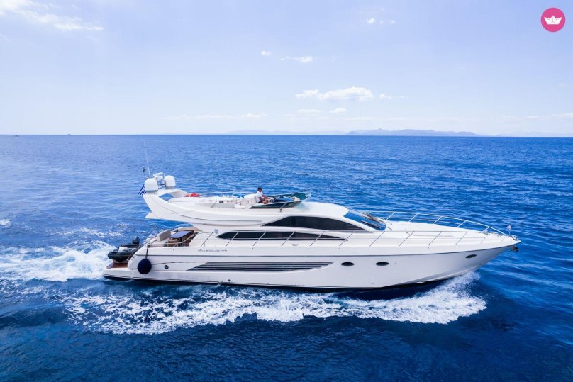 Яхта принцесса 70