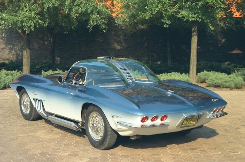 Chevrolet Corvette Mako Shark 1961