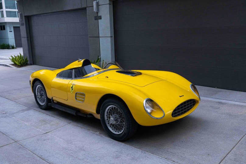 Одноместная Феррари