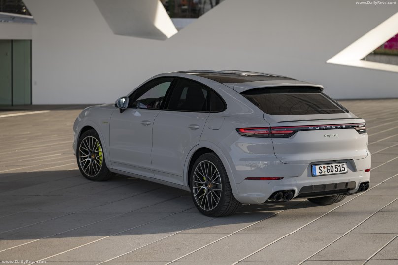 Porsche Cayenne Coupe e-Hybrid