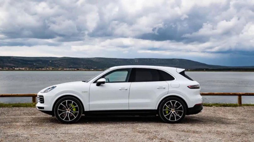 Porsche Cayenne 2019 White