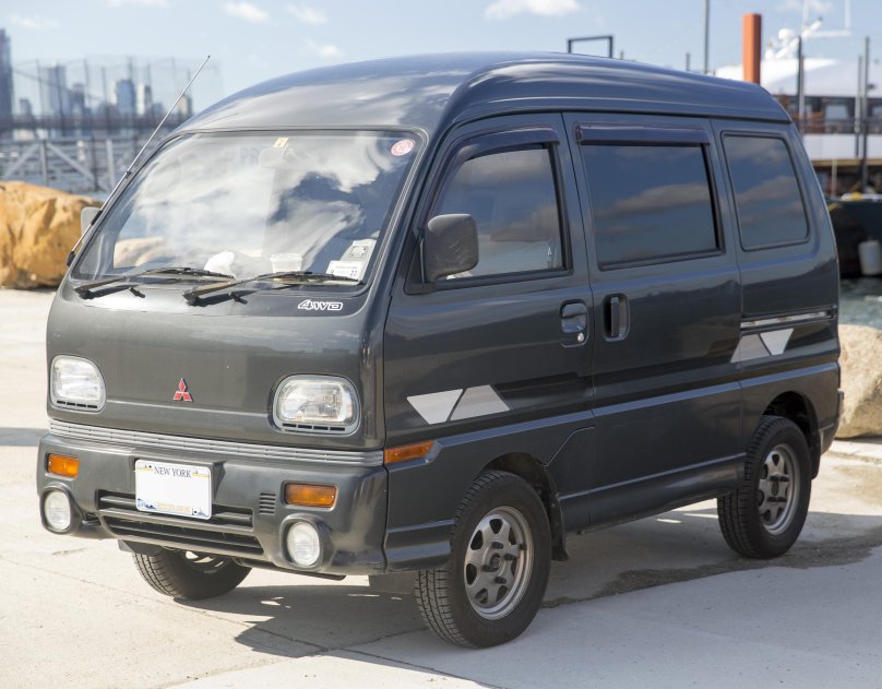 Mitsubishi Bravo 4wd